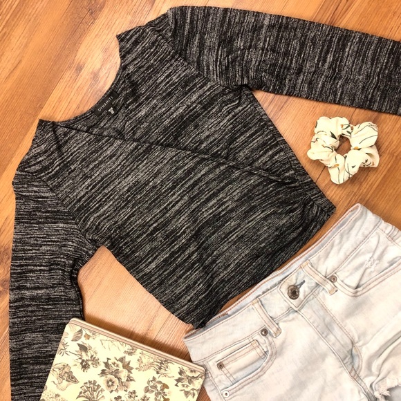 Dynamite Tops - Dynamite Cross Front Cropped Long Sleeve XSmall